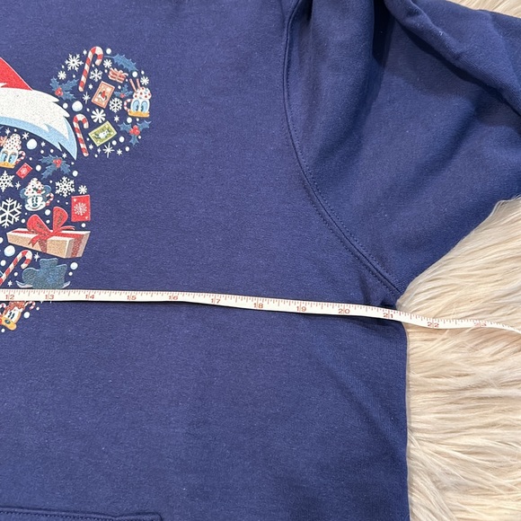 Christmas Disney Pull over Hoodie - Picture 6 of 10